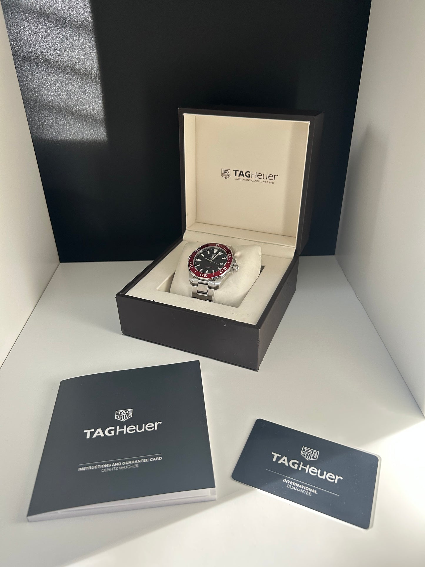 Tag Heuer Aquaracer Rare red bezel - WAY101B